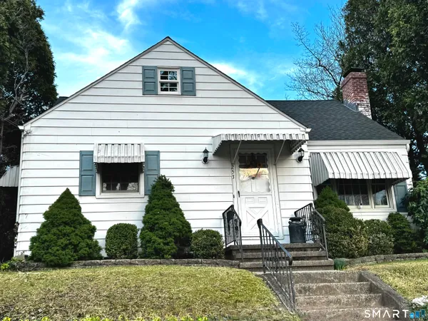 $420,000 | 253 Kneeland Road, New Haven, CT 06512