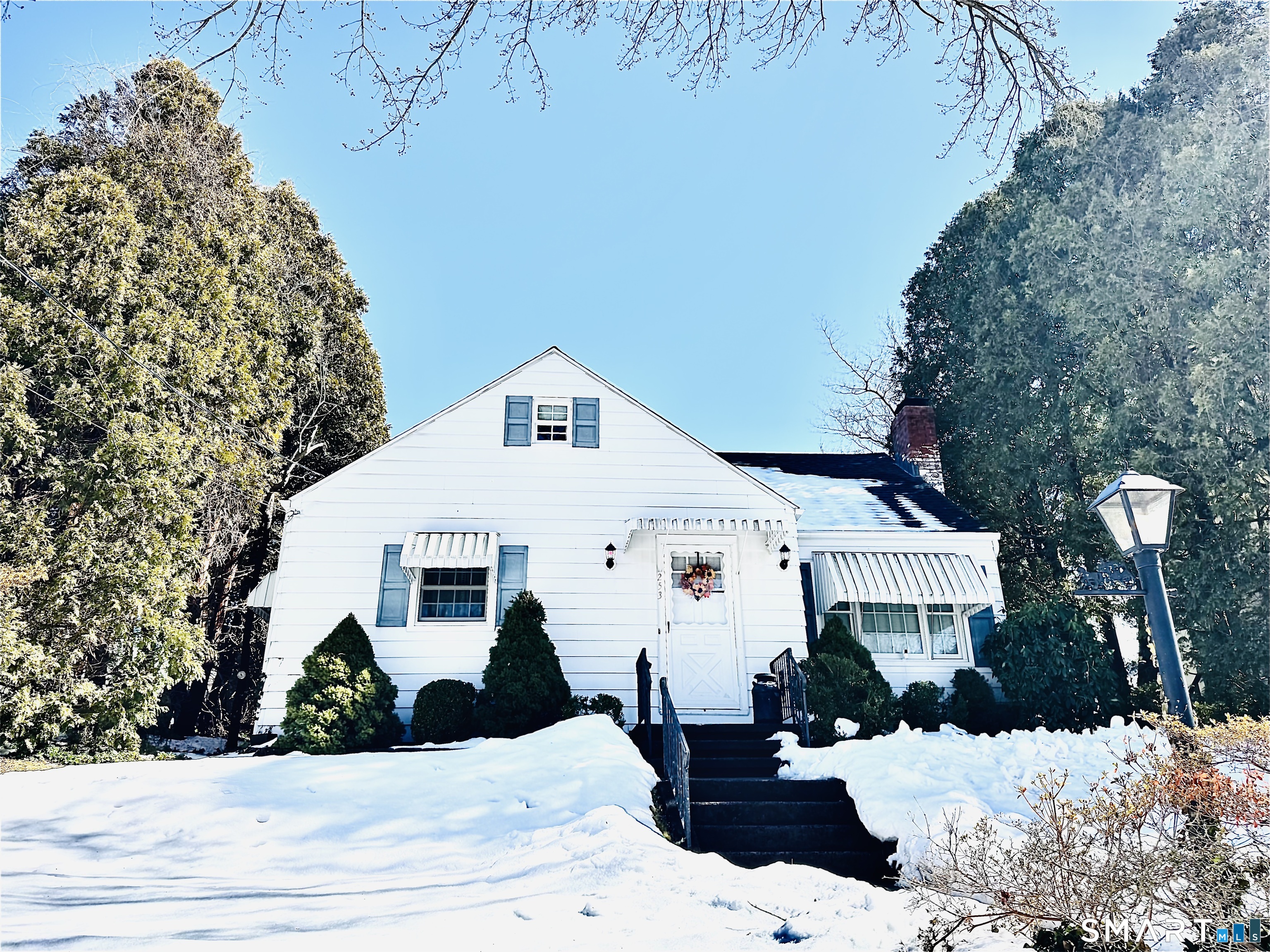 253 Kneeland Road New Haven, CT 06512 - Photo 2 of 42