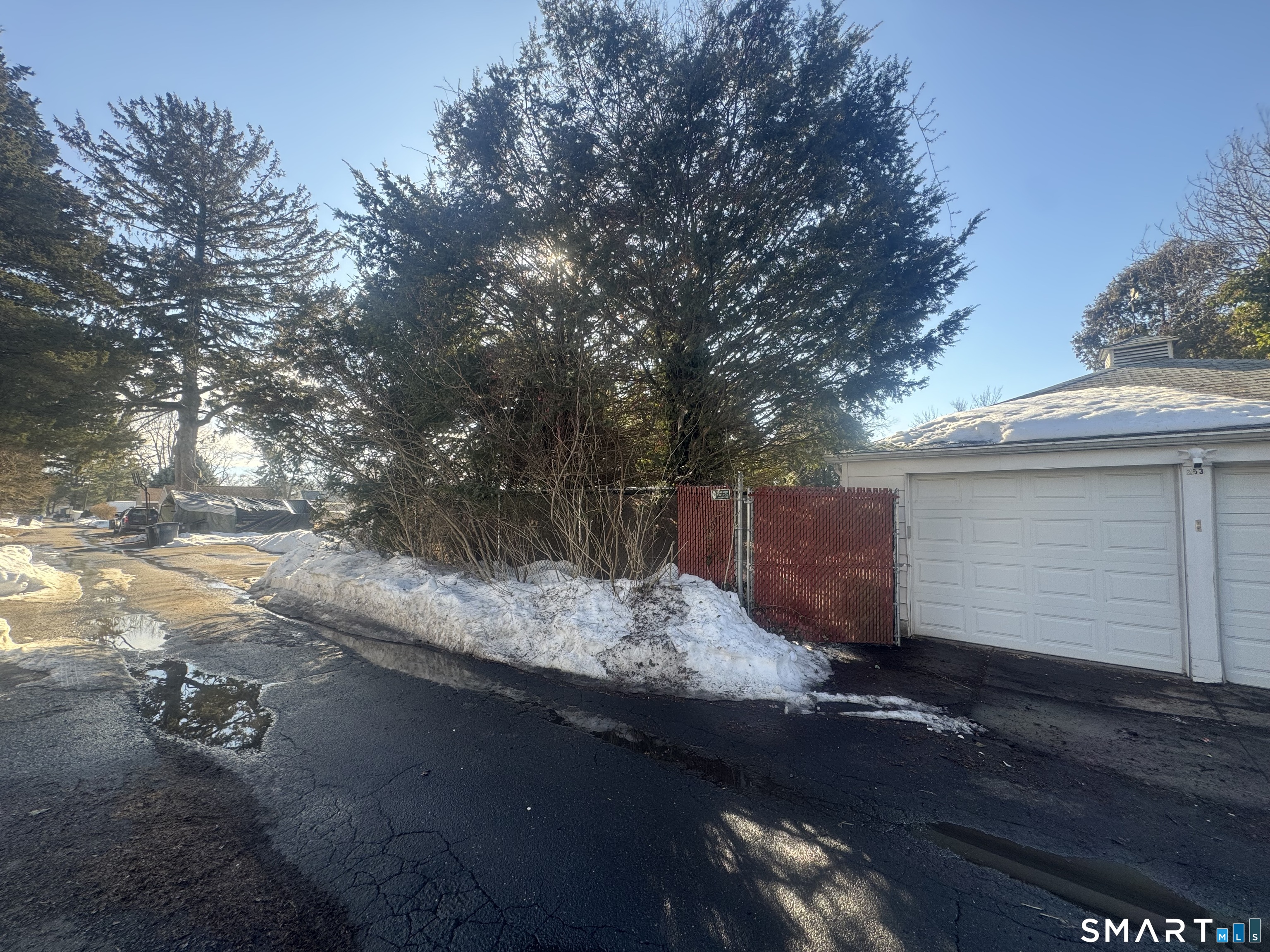 253 Kneeland Road New Haven, CT 06512 - Photo 42 of 42