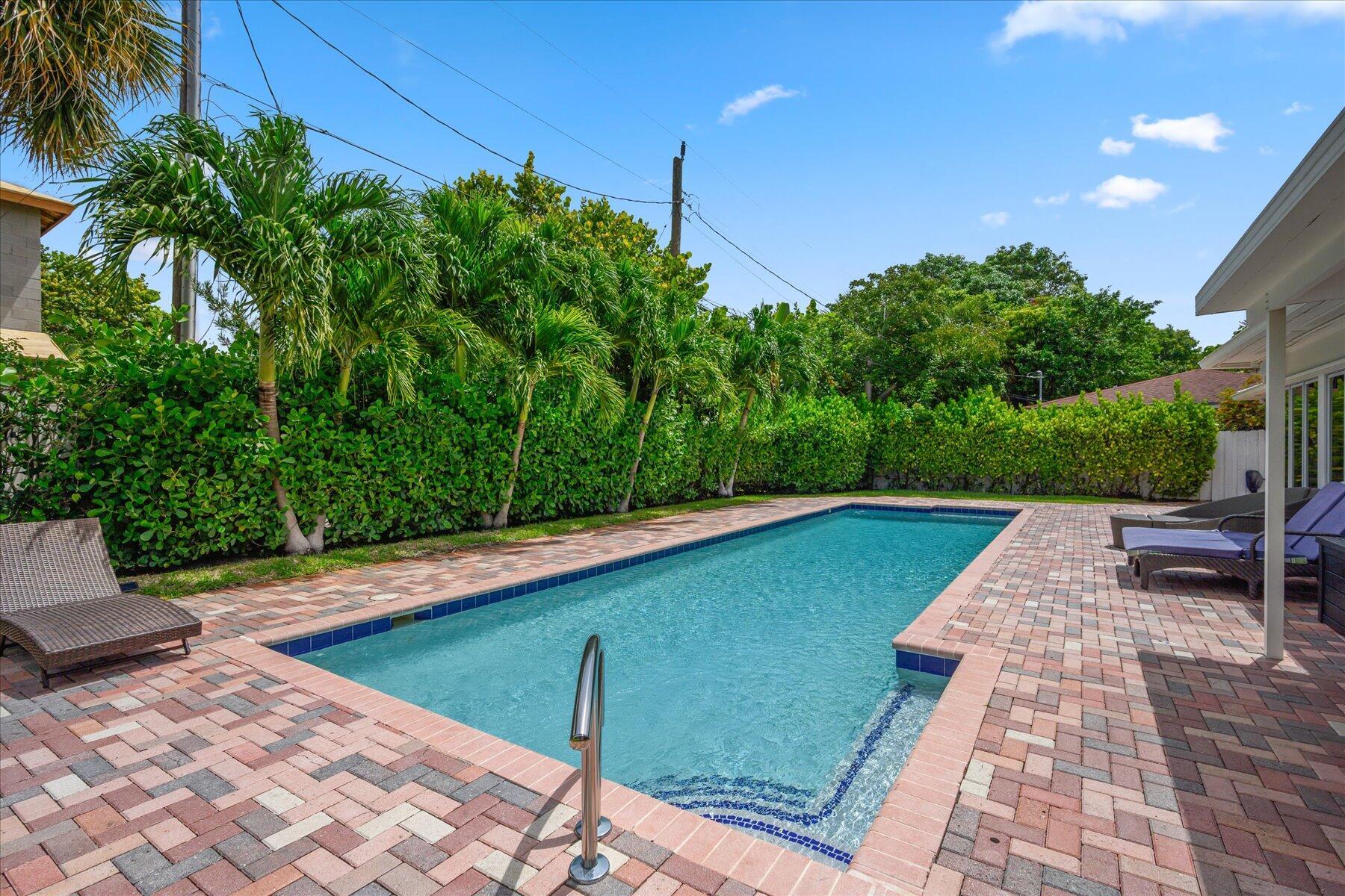 289 Beverly Road West Palm Beach, FL 33405 - Photo 12 of 14 beverly.1