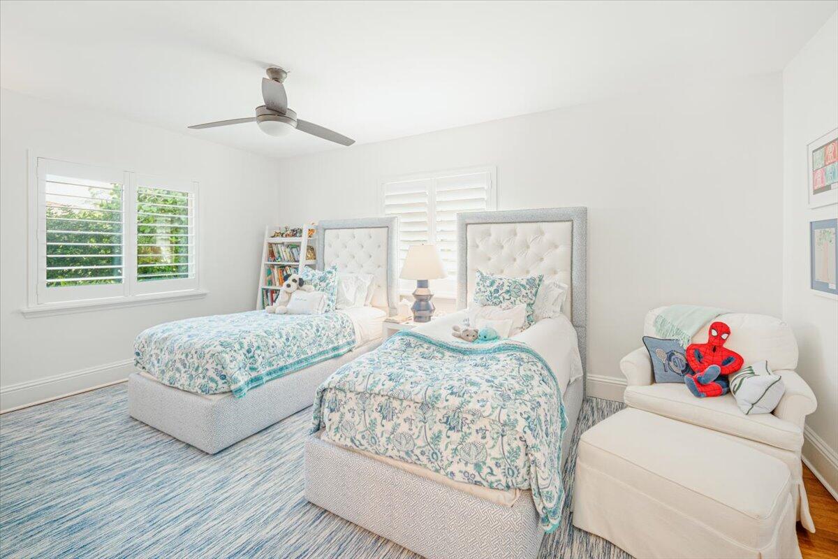 289 Beverly Road West Palm Beach, FL 33405 - Photo 8 of 14 21-20241025-DSC02596 2