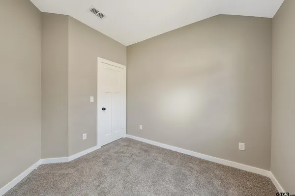$309,560 | 16418 Crossing Circle, Lindale, TX 75771