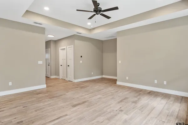 $309,560 | 16418 Crossing Circle, Lindale, TX 75771