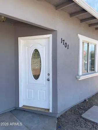 $1,999 | 1701 East Harvard Street, Unit FRNT HS, Phoenix, AZ 85006