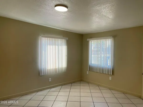 $1,999 | 1701 East Harvard Street, Unit FRNT HS, Phoenix, AZ 85006