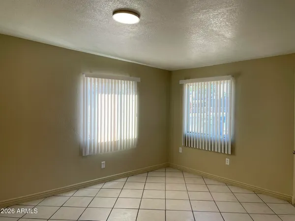 $2,099 | 1701 East Harvard Street, Unit FRNT HS, Phoenix, AZ 85006
