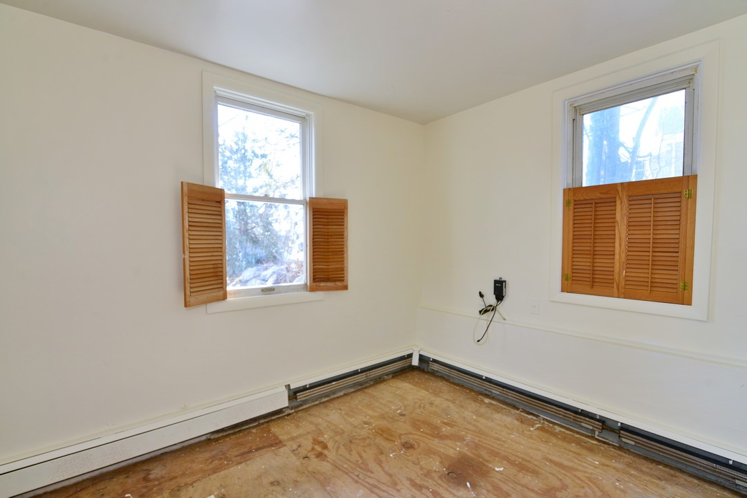 4437 Old Post Road Charlestown, RI 02813 - Photo 15 of 32