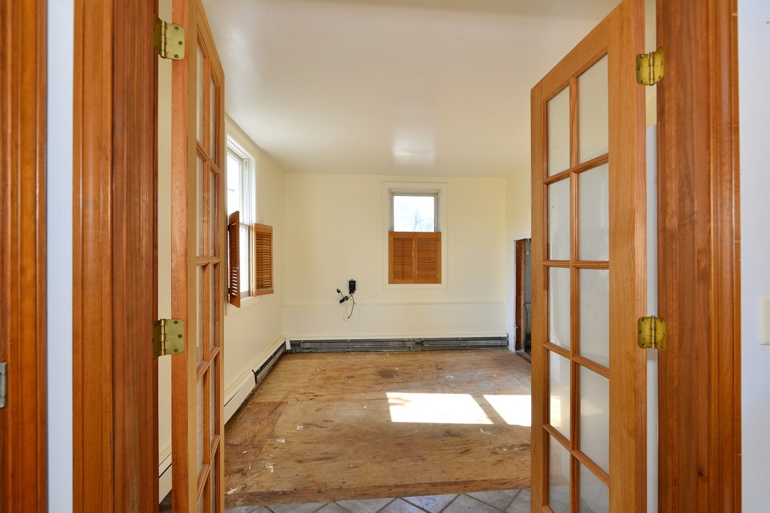 4437 Old Post Road Charlestown, RI 02813 - Photo 16 of 32