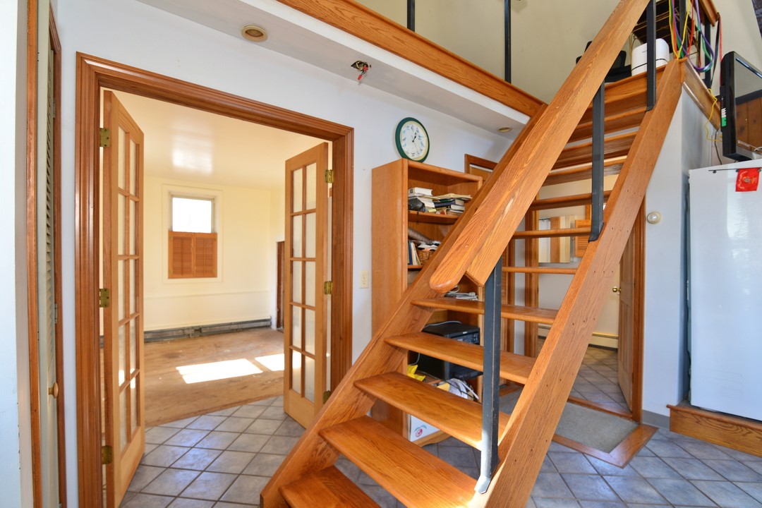 4437 Old Post Road Charlestown, RI 02813 - Photo 8 of 32