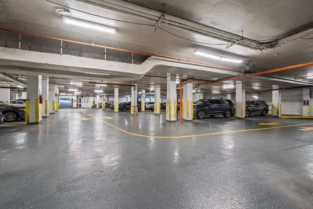 $1,095,000 | 2500 Johnson Avenue, Unit 2NP | Spuyten Duyvil