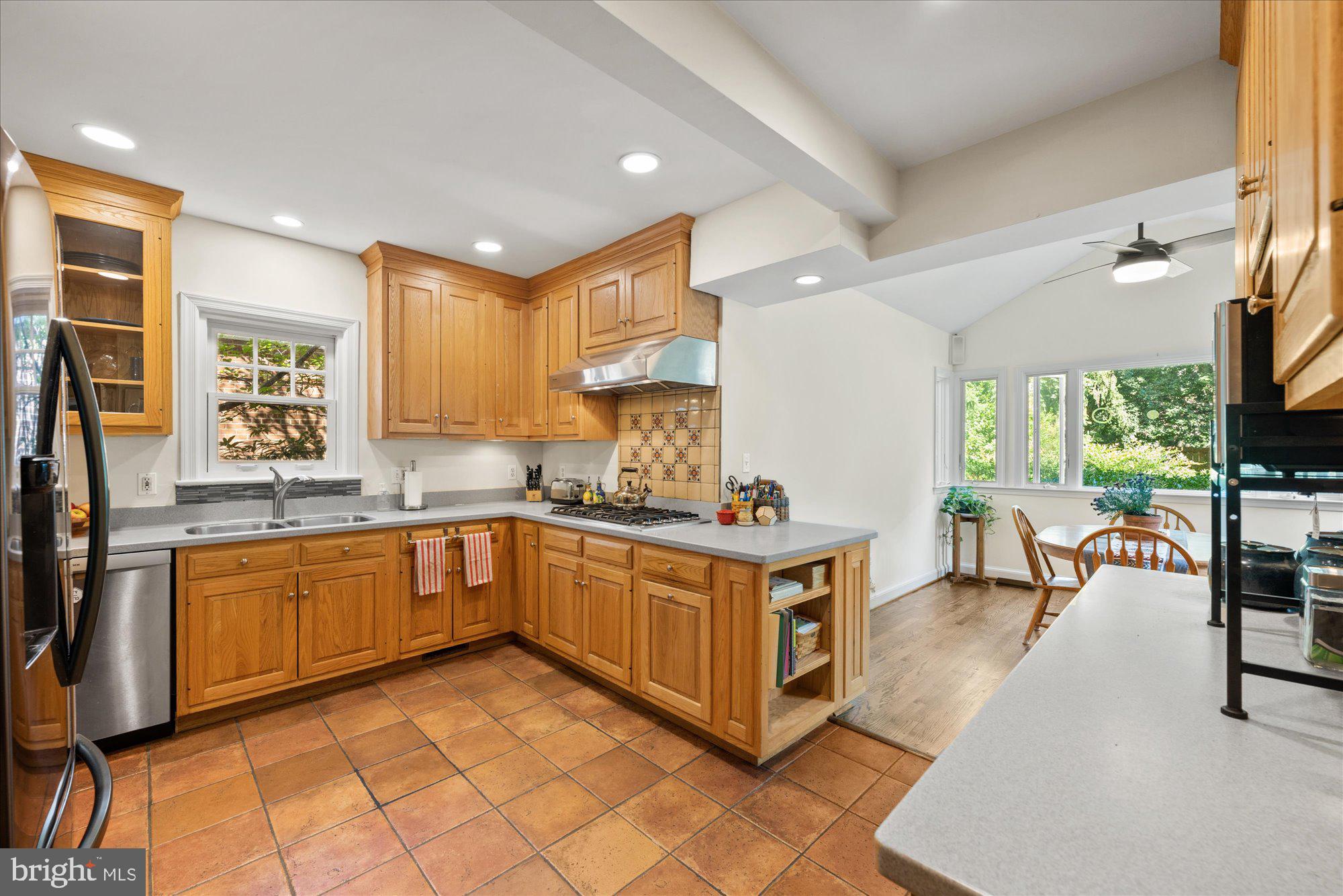 3609 Appleton Street Northwest Washington, DC 20008 - Photo 10 of 34 Large chef's kitchen