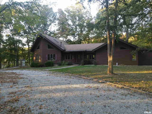 $825,000 | 5446 North 1700th Street, Dieterich, IL 62424