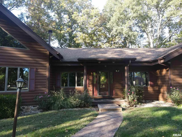 $825,000 | 5446 North 1700th Street, Dieterich, IL 62424