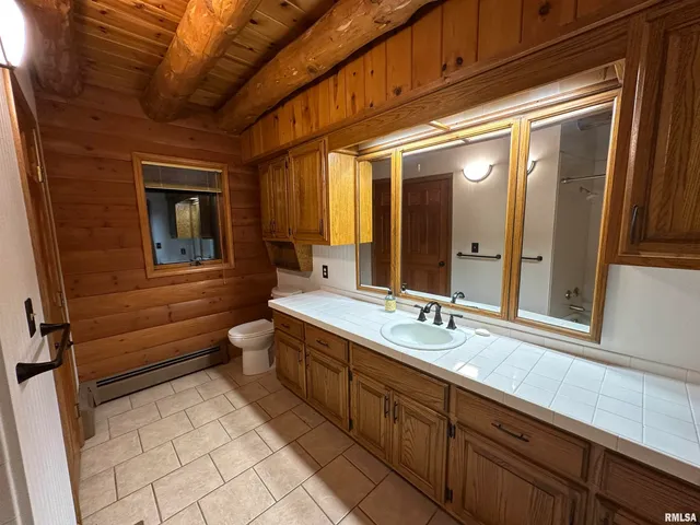 $825,000 | 5446 North 1700th Street, Dieterich, IL 62424