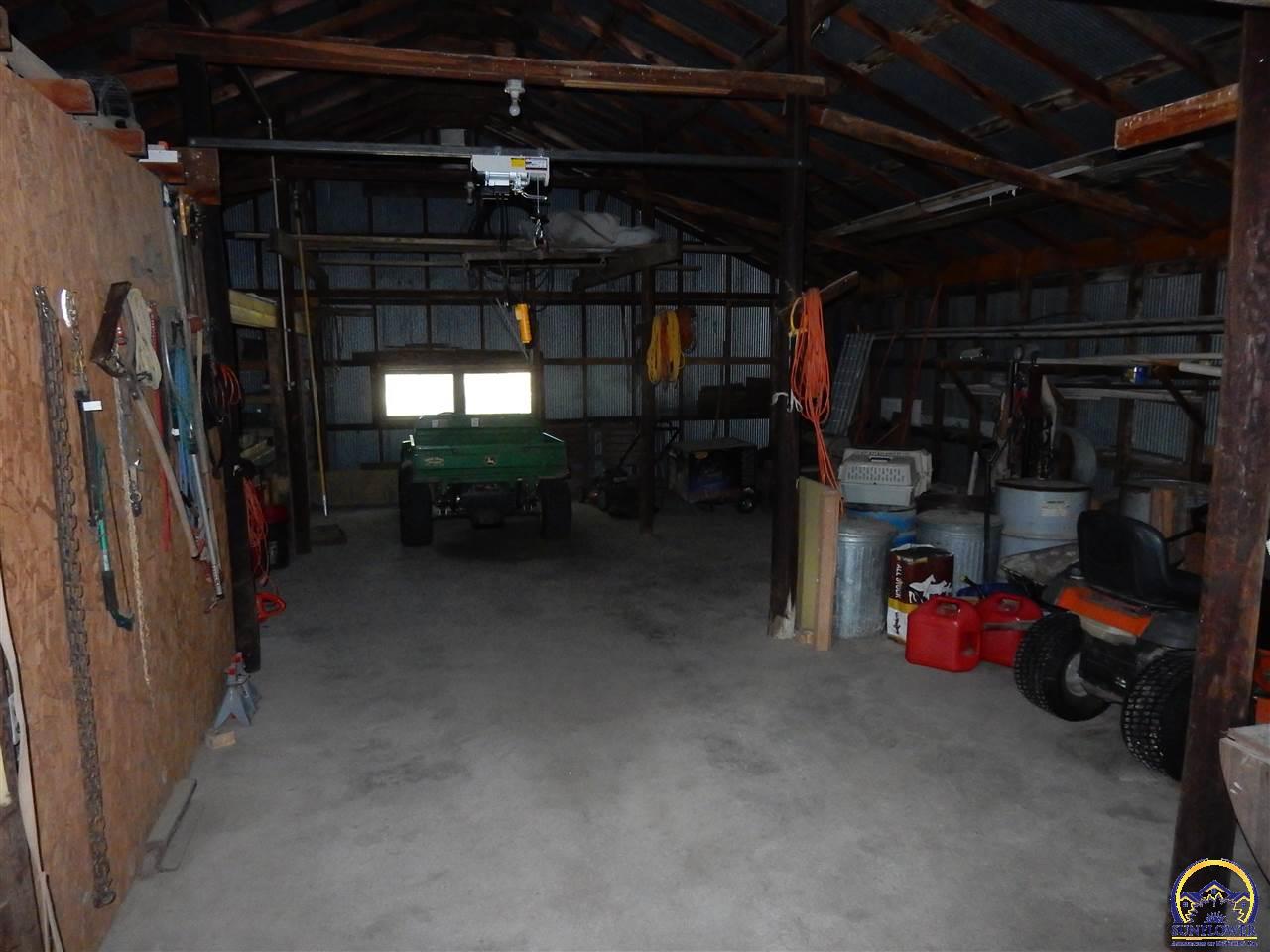 1166 225 Road Elmdale, KS 66850 - Photo 34 of 98