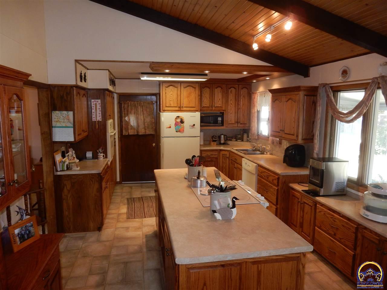 1166 225 Road Elmdale, KS 66850 - Photo 5 of 98