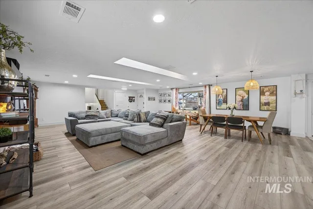 $724,900 | 4393 North Edelweiss Street, Boise, ID 83713