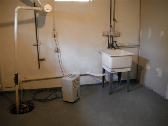 80 South Richman Road St. Clair, MI 48079 - Photo 15 of 20 31028133-14.JPG