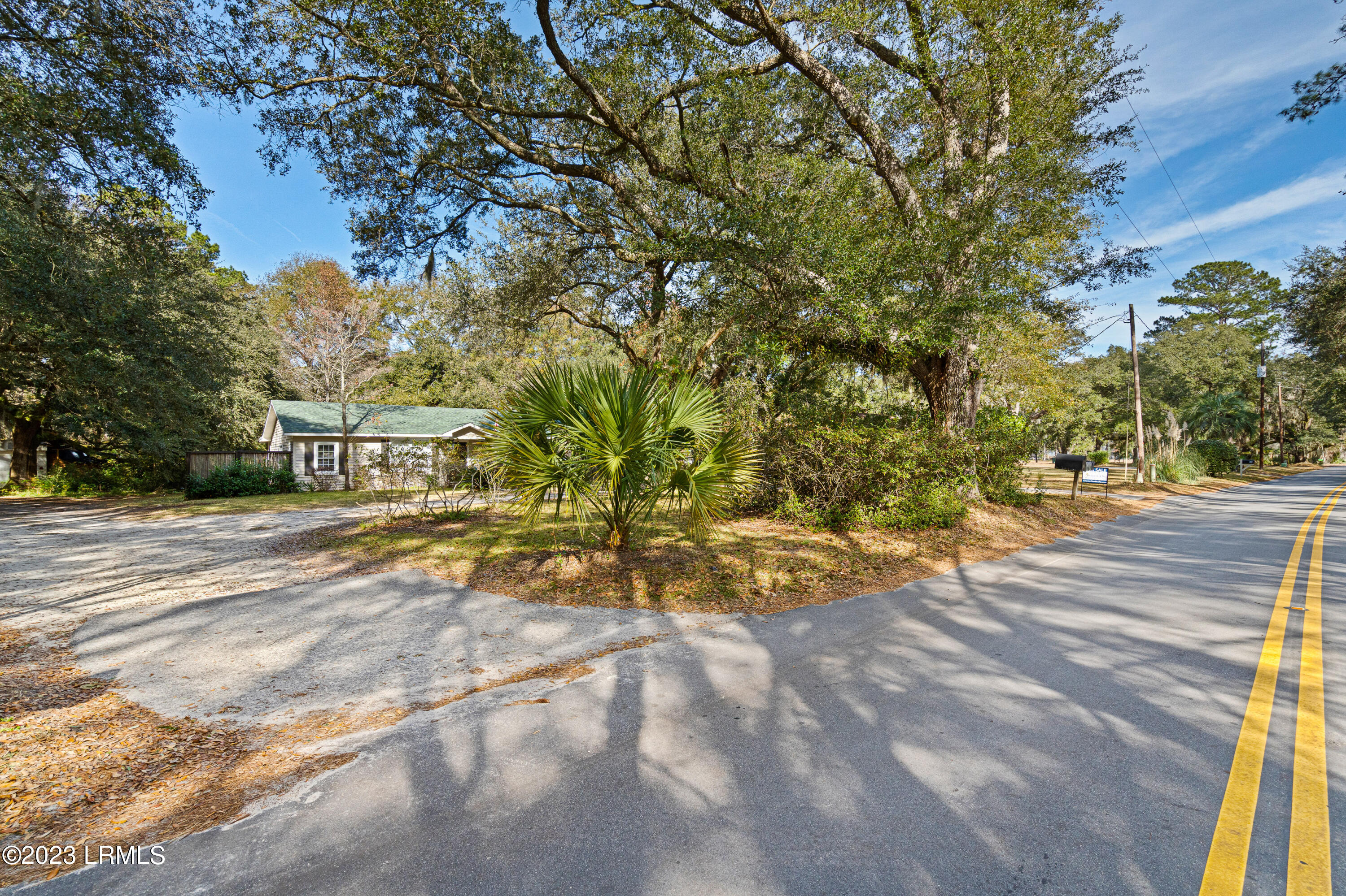 64 Cherokee Farms Road Beaufort, SC 29906 - Photo 21 of 26 64 Cherokee Extra Exterior-6