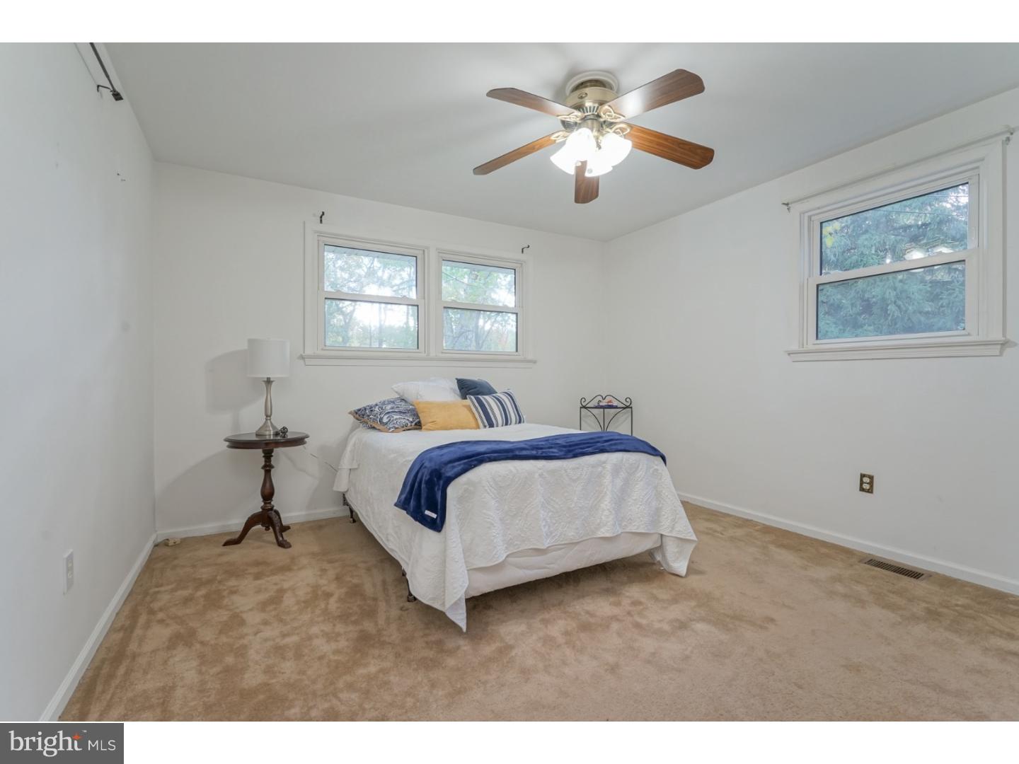 31 Spring Lake Drive Clementon, NJ 08021 - Photo 10 of 16