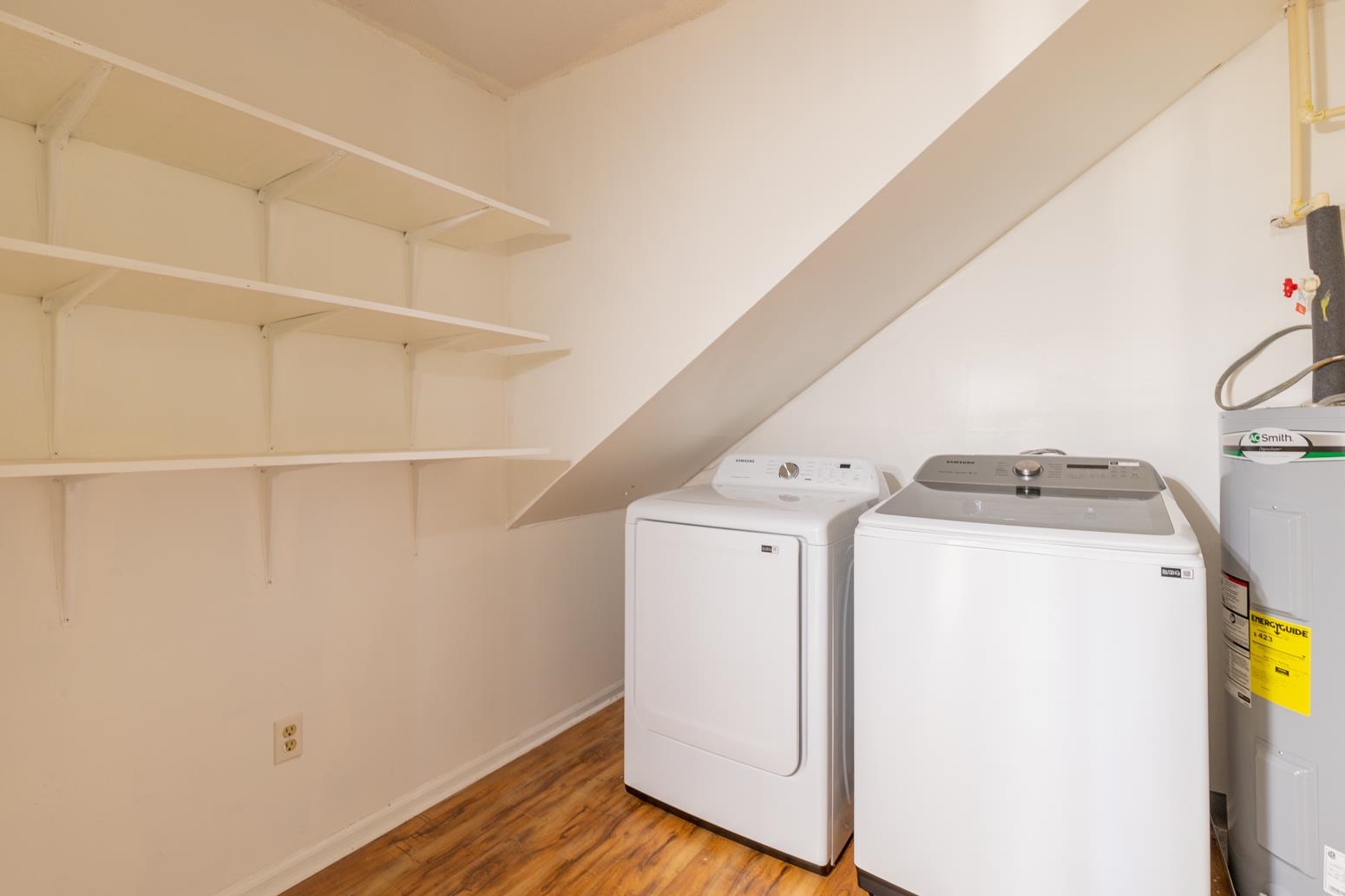 415 Key Road Collierville, TN 38017 - Photo 31 of 40 a utility room with dryer and washer