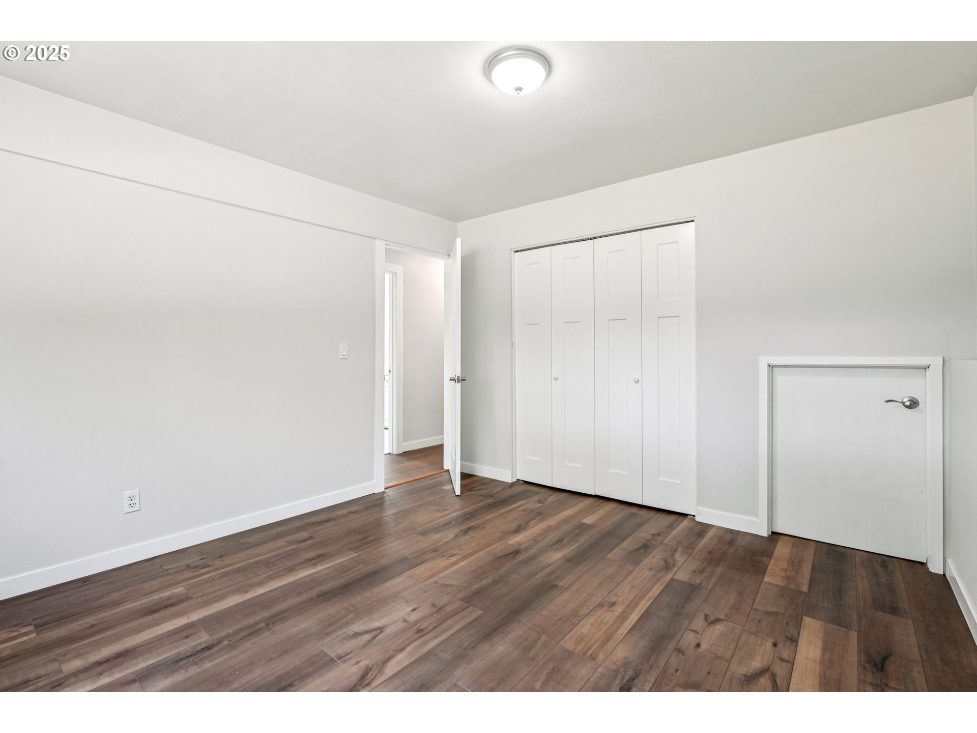 704 Southeast 207th Avenue Gresham, OR 97030 - Photo 24 of 35 a view of an empty room