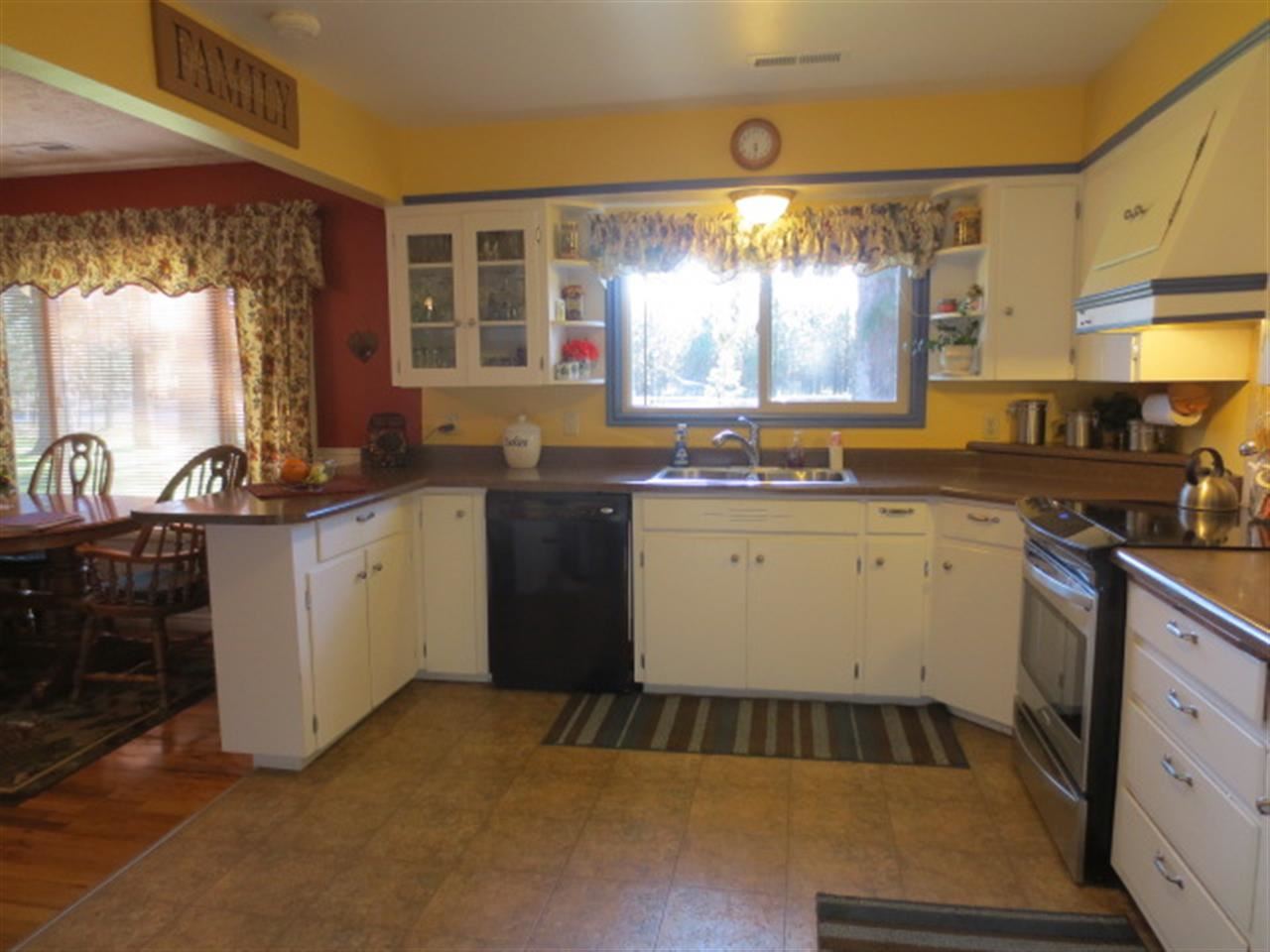 28604 North Bruce Road Chattaroy, WA 99003 - Photo 6 of 20