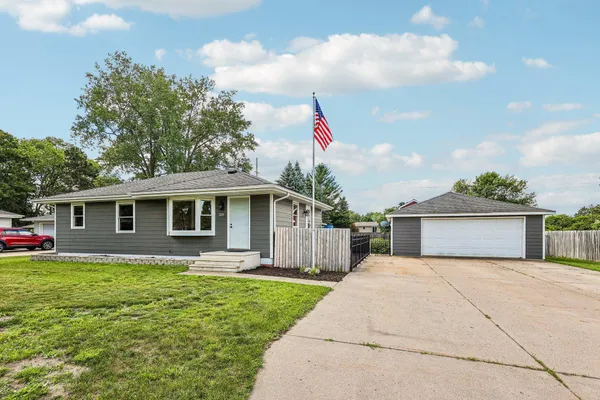 $324,900 | 2210 111th Lane Northwest, Coon Rapids, MN 55433