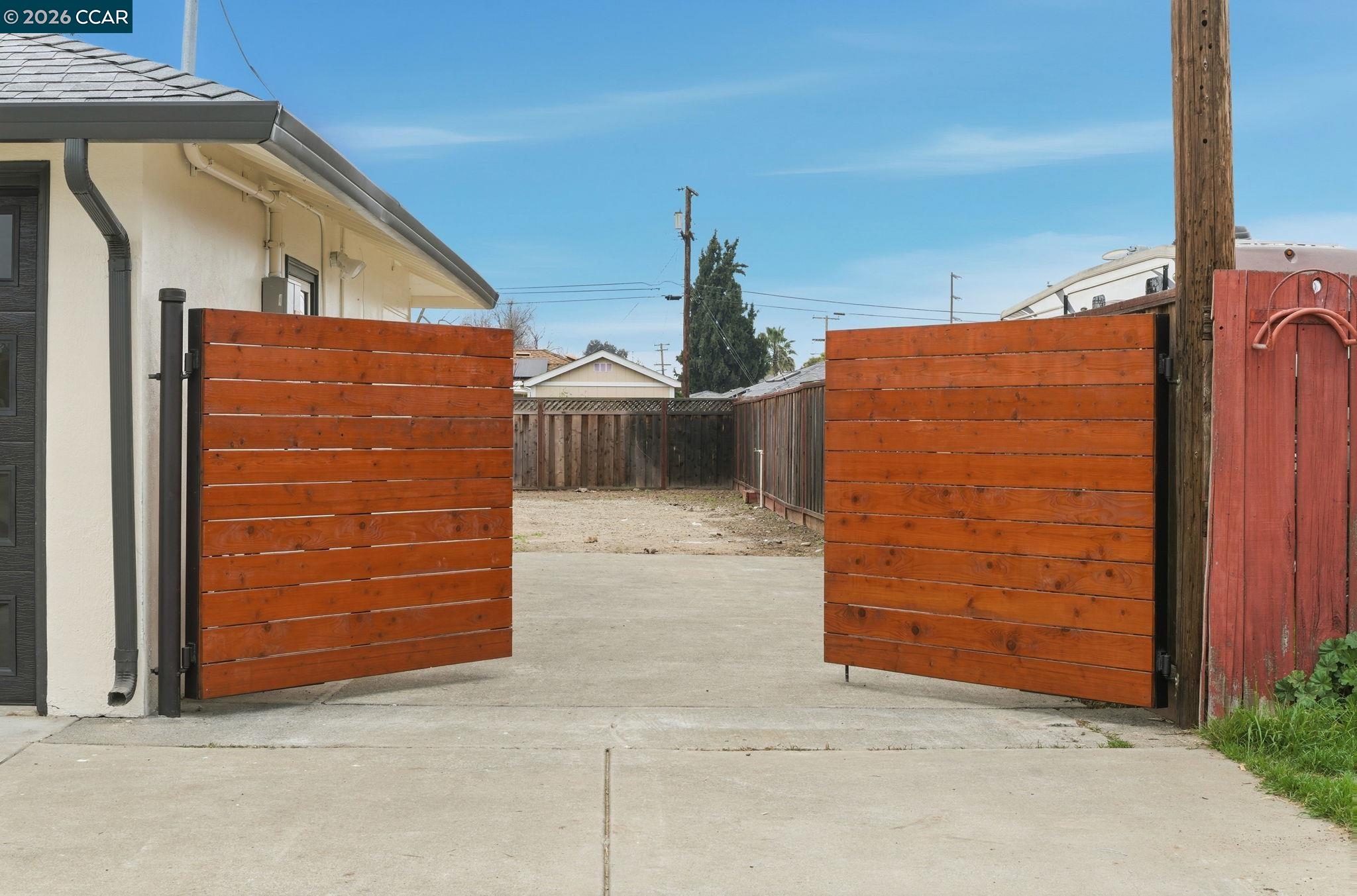 2361 Bedford Road Concord, CA 94520 - Photo 4 of 58