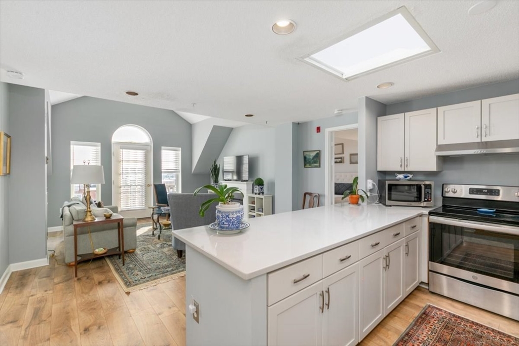 11 Church Street, Unit 702 Salem, MA 01970 - Photo 11 of 27