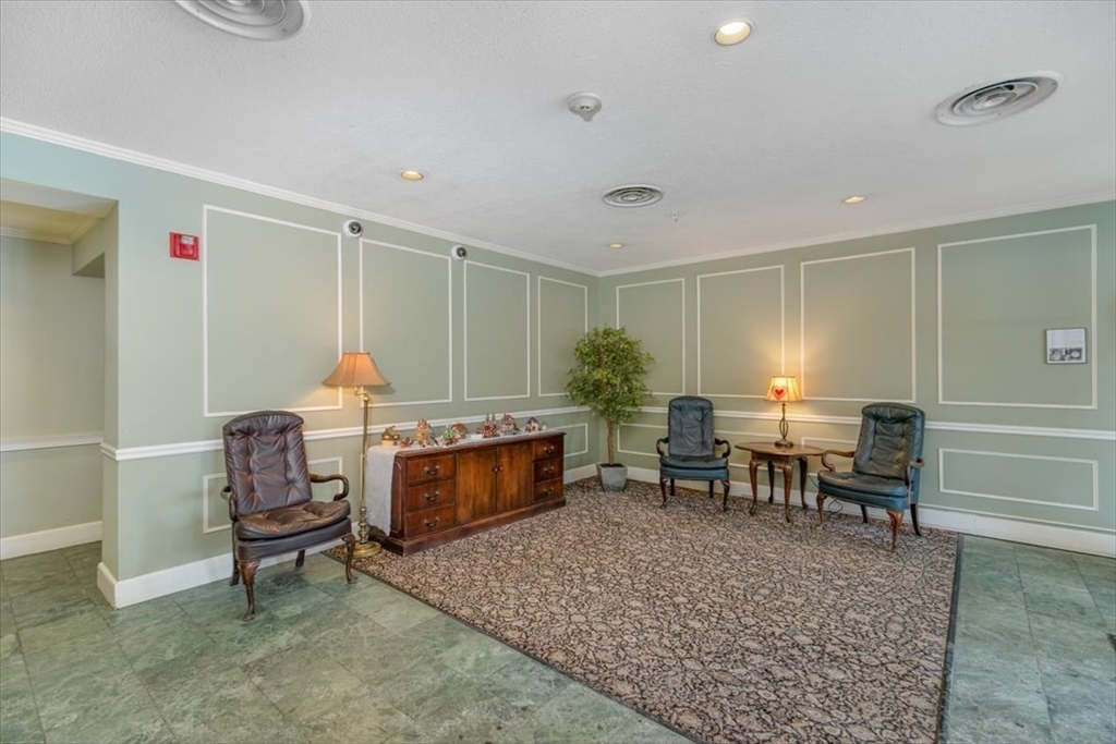 11 Church Street, Unit 702 Salem, MA 01970 - Photo 4 of 27