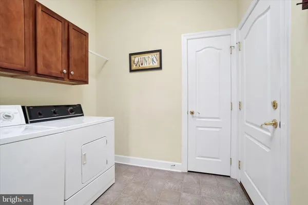 $525,000 | 1220 Gardenia Drive, Windsor, PA 17366