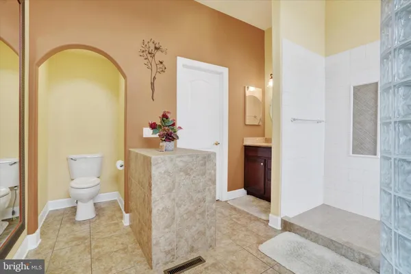 $525,000 | 1220 Gardenia Drive, Windsor, PA 17366