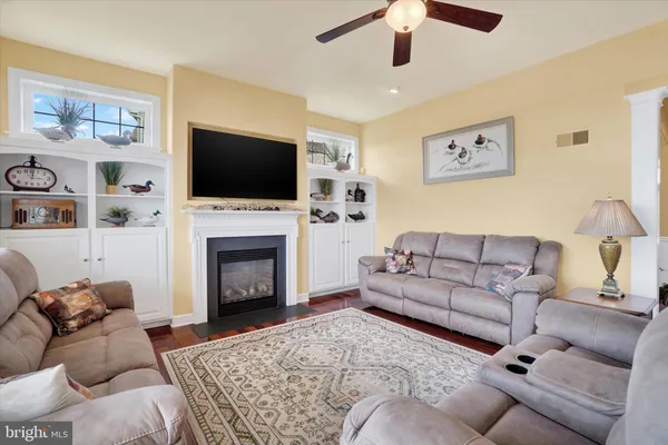 $525,000 | 1220 Gardenia Drive, Windsor, PA 17366