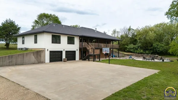 $698,000 | 13130 K-4 Hwy Valley Falls, Valley Falls, KS 66088