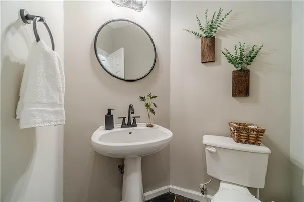 $2,400 | 6436 Portside Way, Flowery Branch, GA 30542