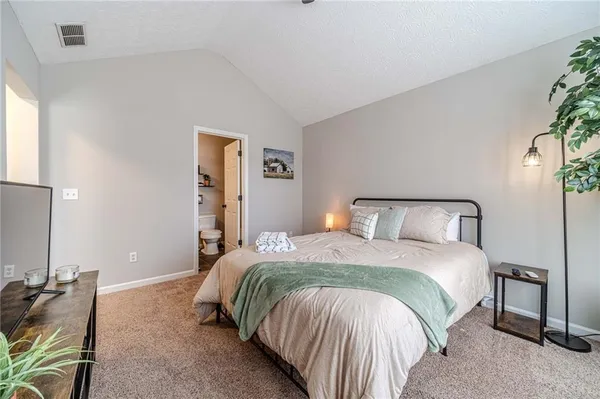 $2,400 | 6436 Portside Way, Flowery Branch, GA 30542