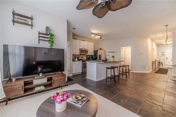 $2,400 | 6436 Portside Way, Flowery Branch, GA 30542