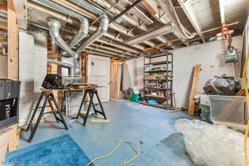 3463 Berea Road Cleveland, OH 44111 - Photo 27 of 35 Gallery Image 27