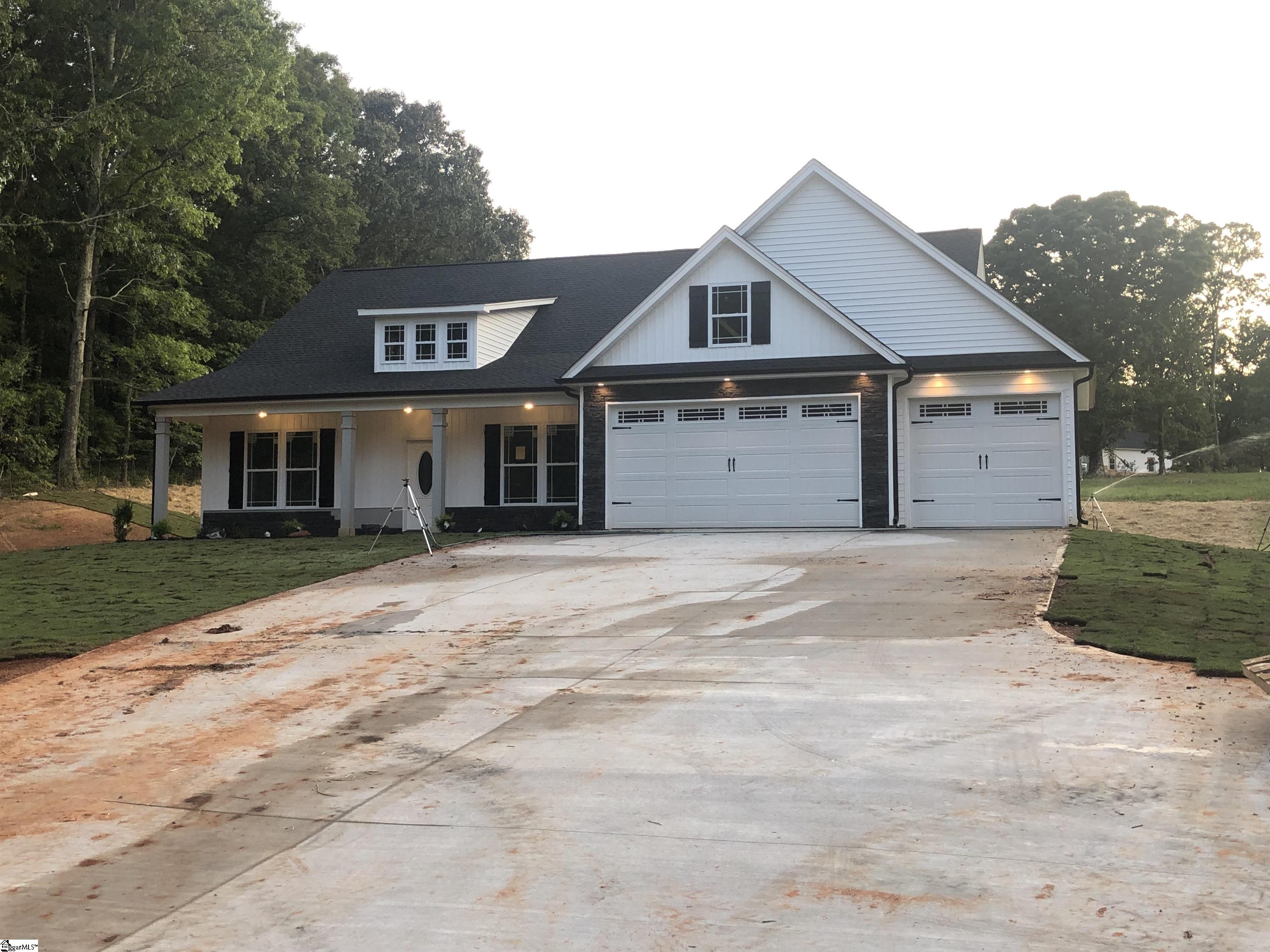 80 State Rd S-42-767 Lyman, SC 29365 - Photo 1 of 23