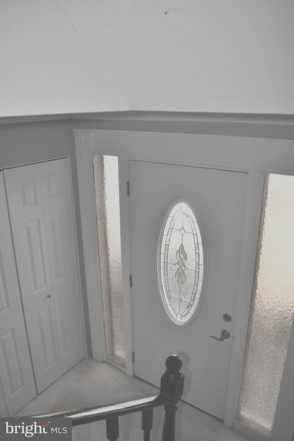 583 Summit Hall Road Gaithersburg, MD 20877 - Photo 3 of 52 Front door