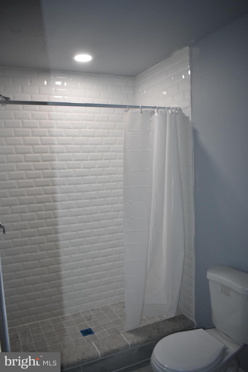583 Summit Hall Road Gaithersburg, MD 20877 - Photo 39 of 52 Full bathroom in basement