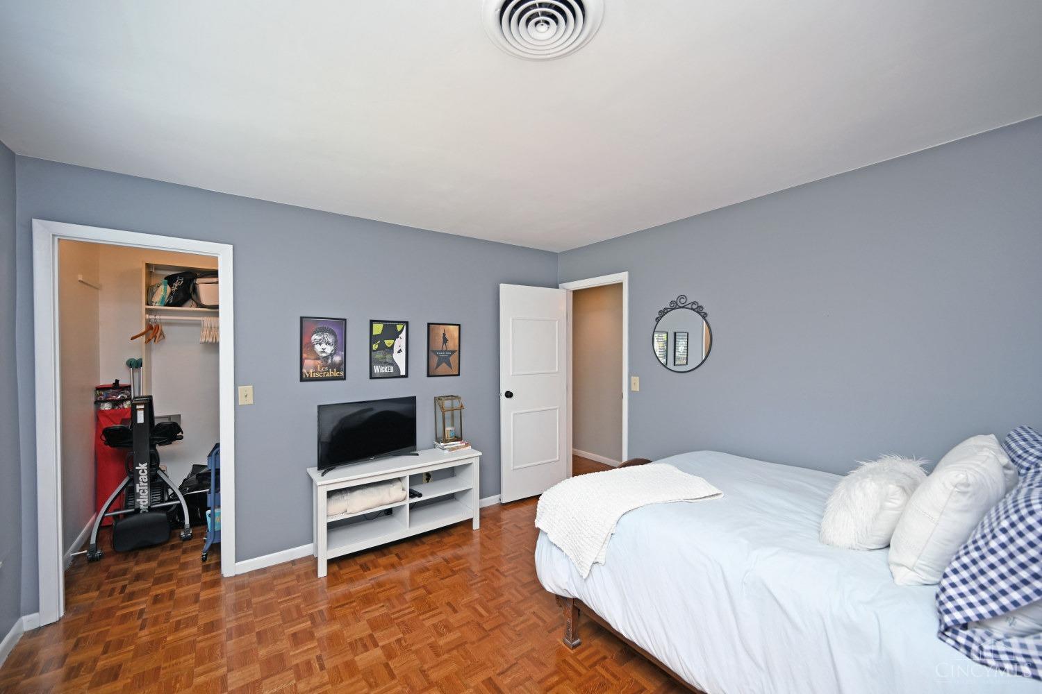 2400 Madison Road, Unit 12 Cincinnati, OH 45208 - Photo 45 of 50 Gallery Image 45
