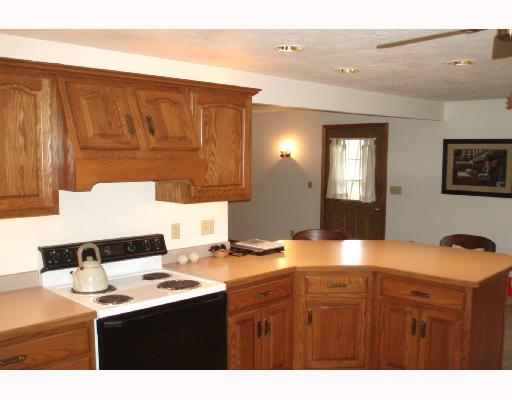 1510 Robertson Road Hermitage, PA 16148 - Photo 4 of 5 Kitchen.