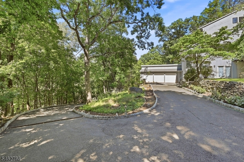 40 Norris Road Denville, NJ 07834 - Photo 45 of 48 Gallery Image 45