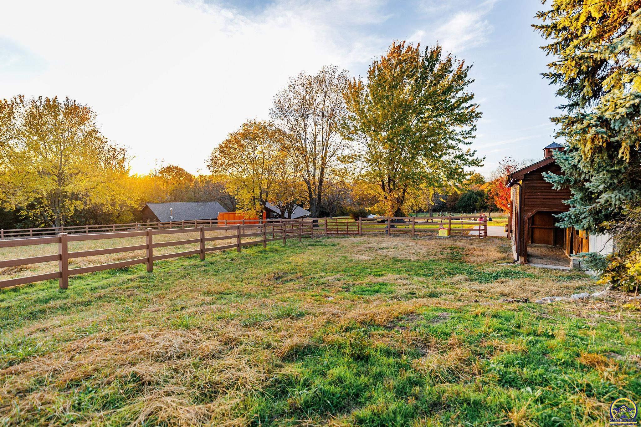 16755 Say Road Wamego, KS 66547 - Photo 12 of 38