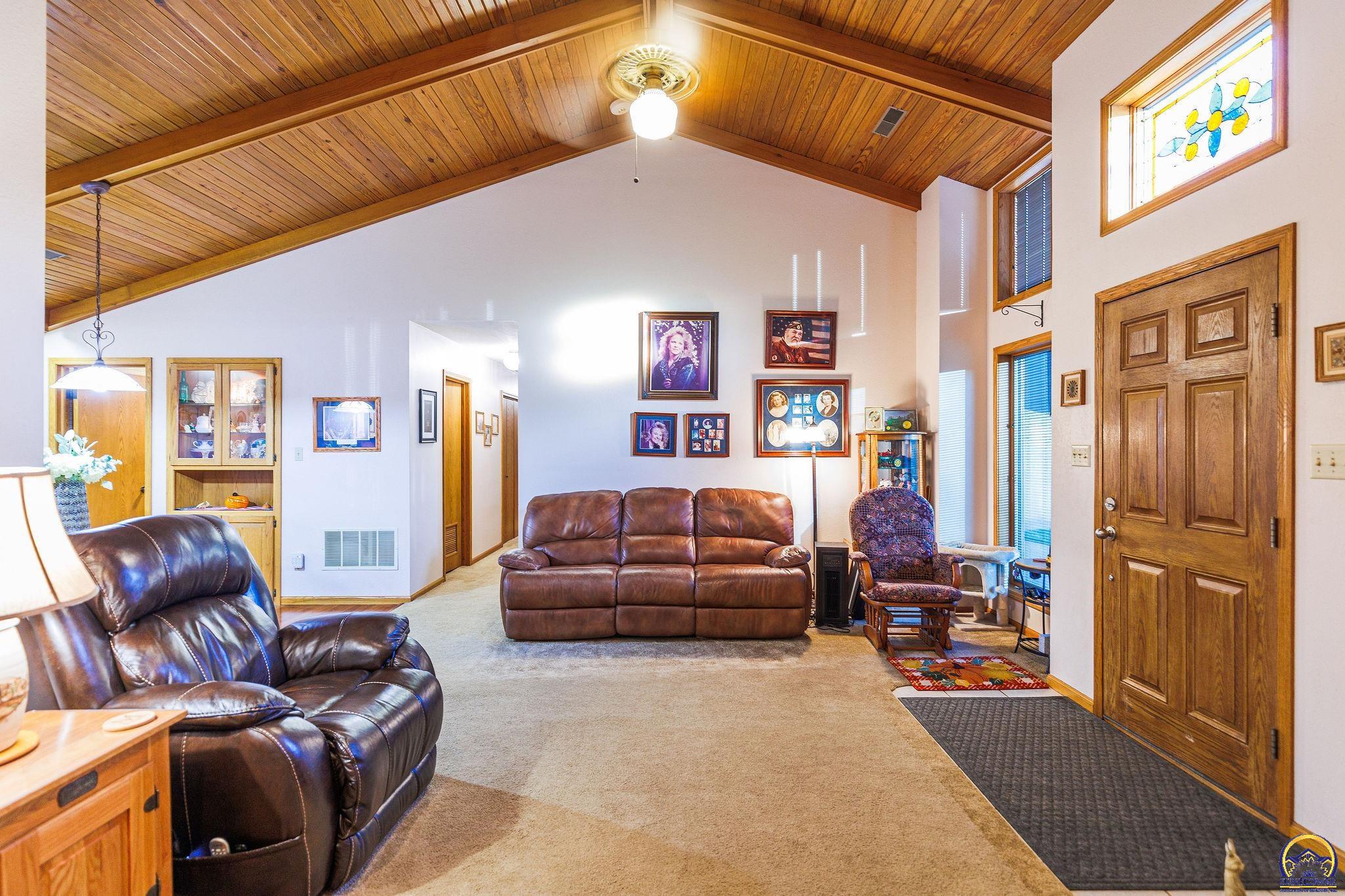 16755 Say Road Wamego, KS 66547 - Photo 16 of 38