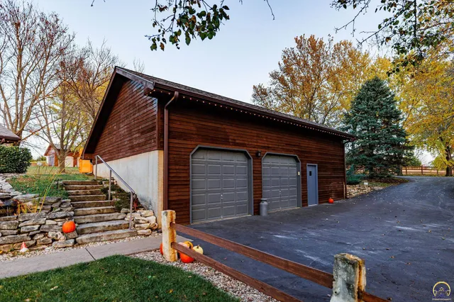 $615,000 | 16755 Say Road, Wamego, KS 66547