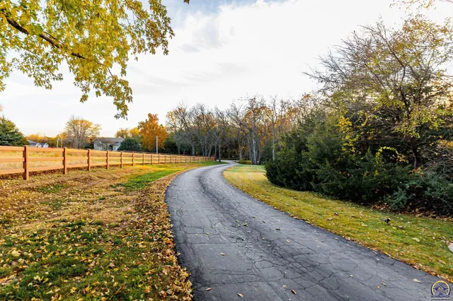 $615,000 | 16755 Say Road, Wamego, KS 66547