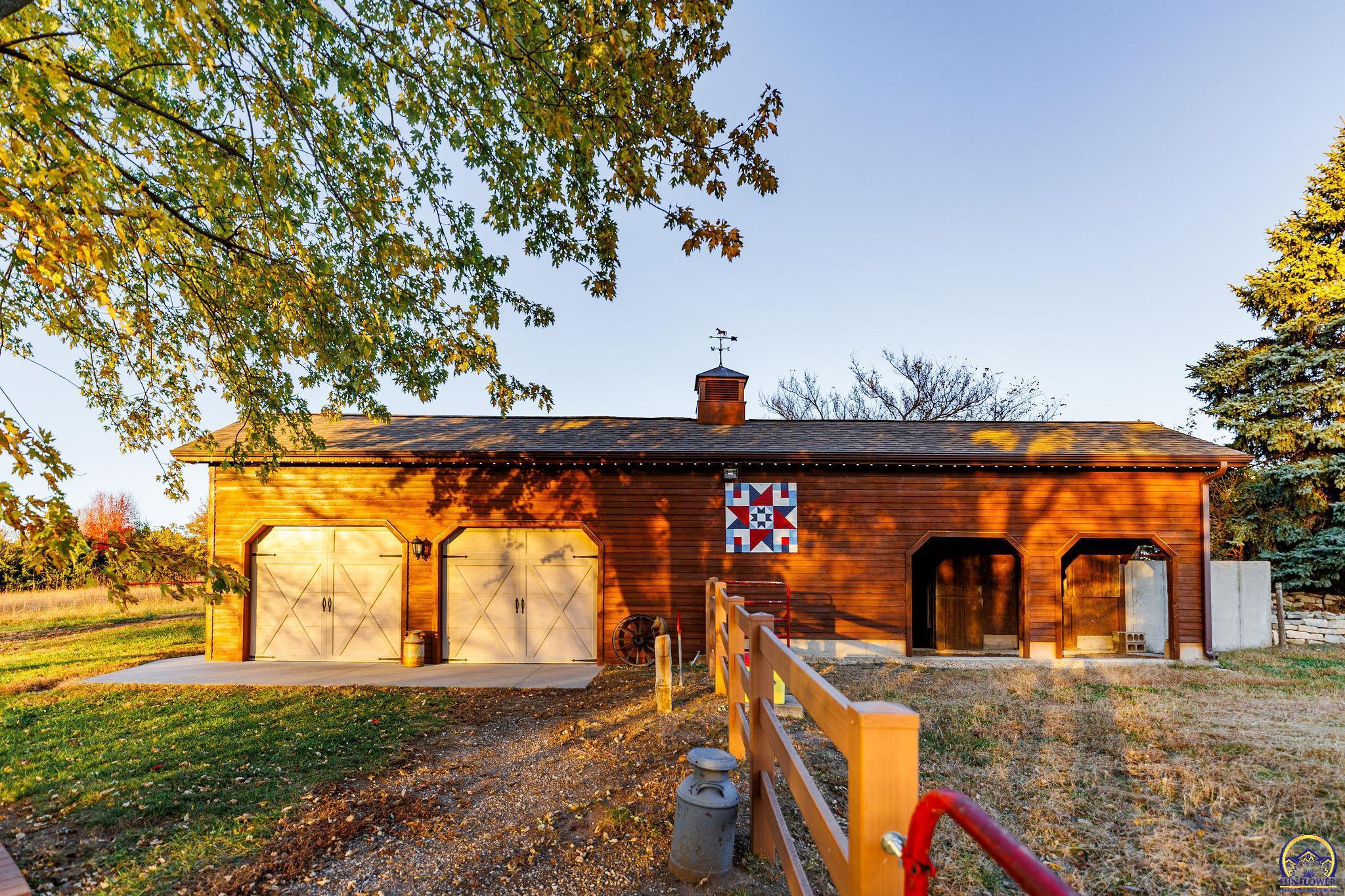 16755 Say Road Wamego, KS 66547 - Photo 10 of 38